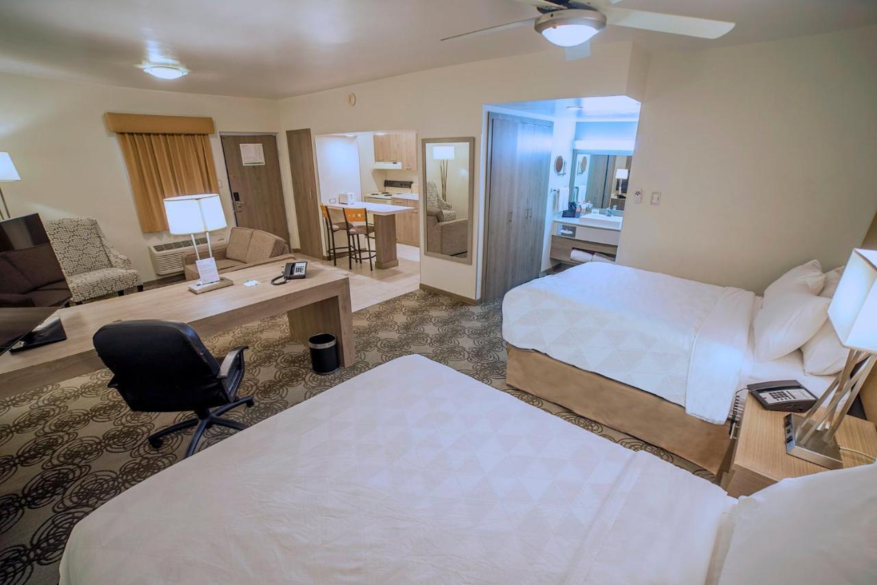 Holiday Inn Hotel & Suites Chihuahua By Ihg Exterior foto